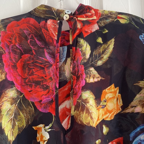 Show Me Your MuMu Floral Ladybug Top | Small - Picture 7 of 9